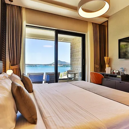 Regent 4*